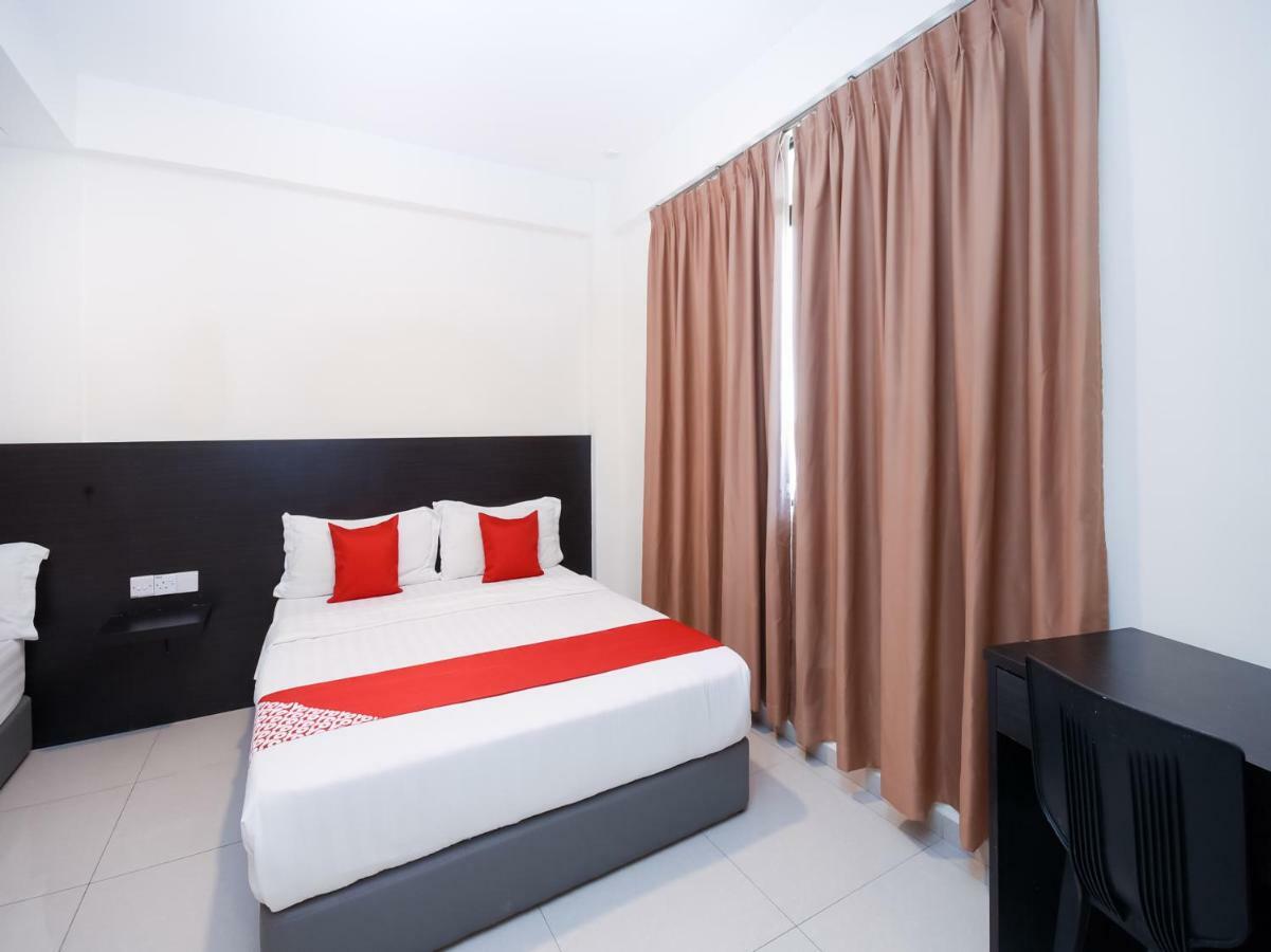 Kenyalang Suite Miri Exterior photo